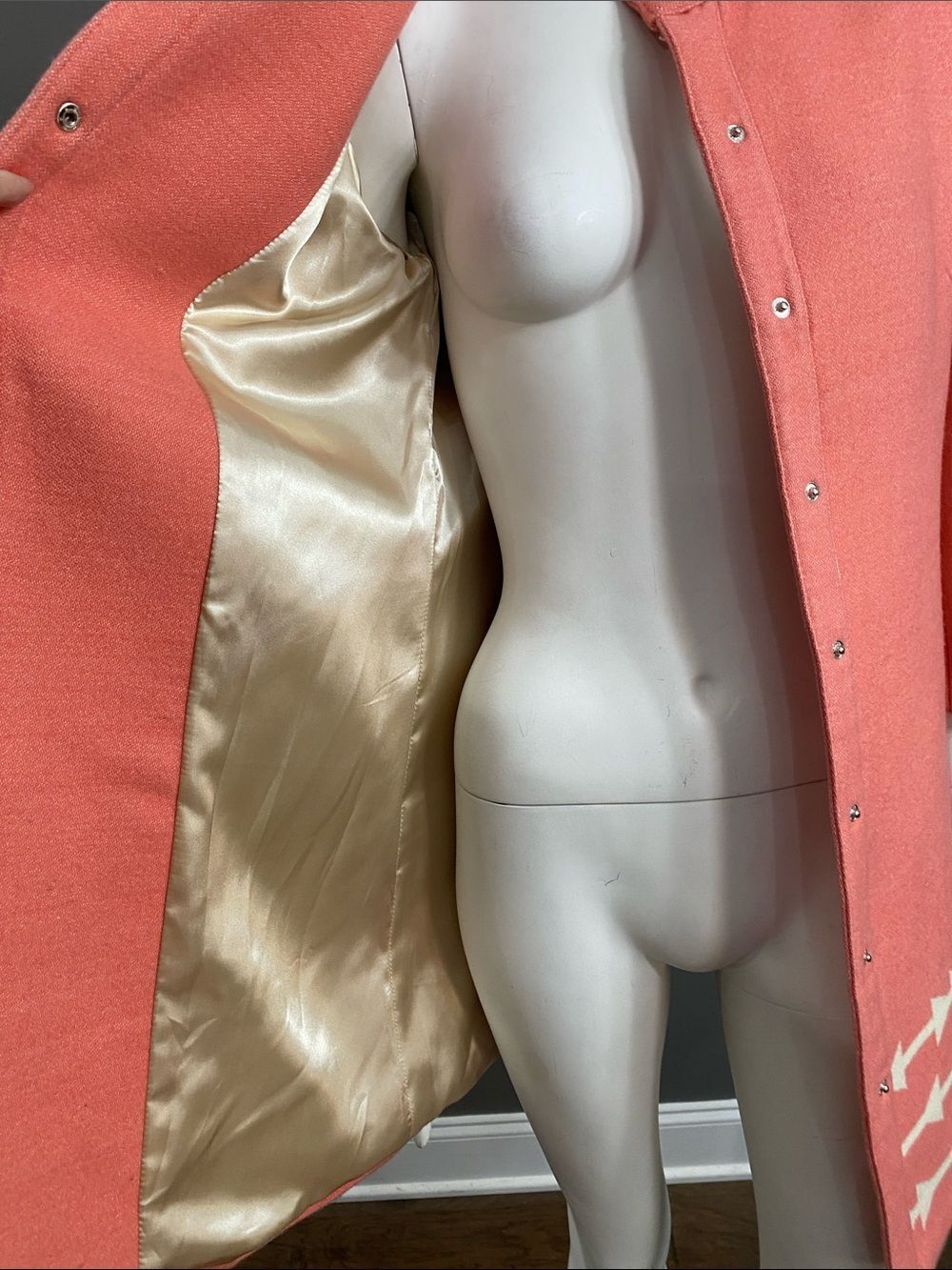 Lauren Moffatt Eastward Dress Coat Coral Arrow-Trim Wool Size M - Picture 13 of 15